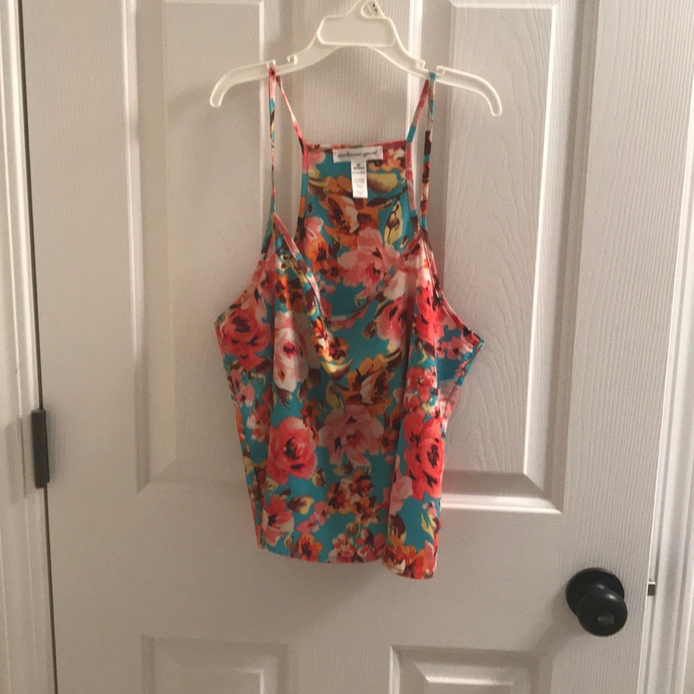 Crop Top Women’s Flowy Shirt